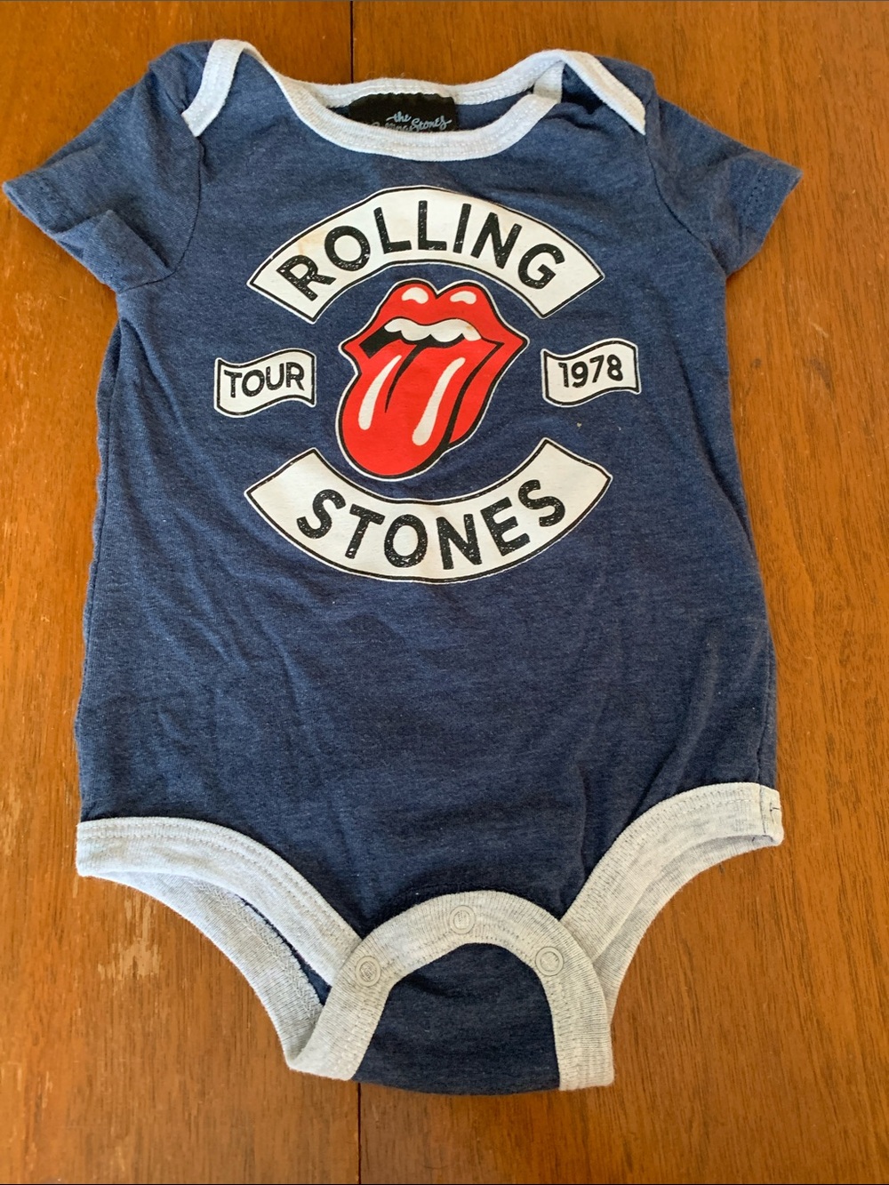 🍓3/$10 the Rolling Stones Navy Blue Baby Bodysuit with Red Tongue Graphic